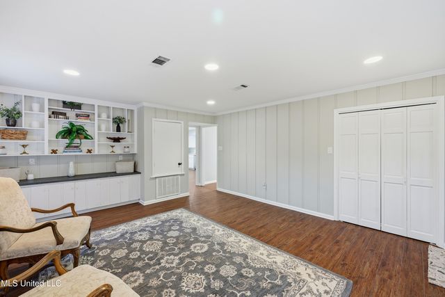 2040 Brecon Drive, Jackson, MS 39211