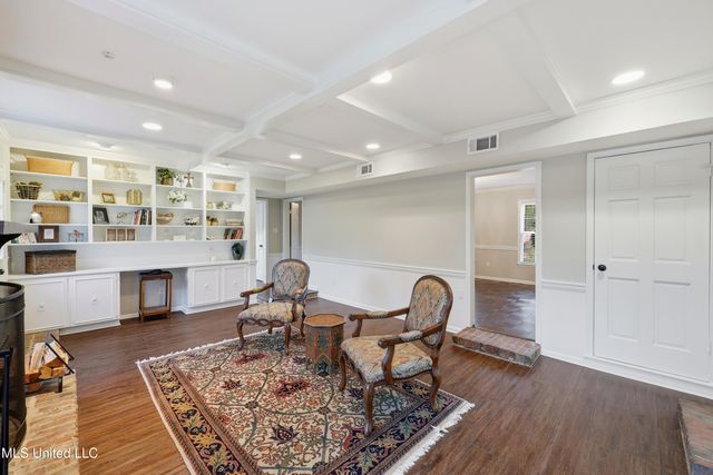 2040 Brecon Drive, Jackson, MS 39211