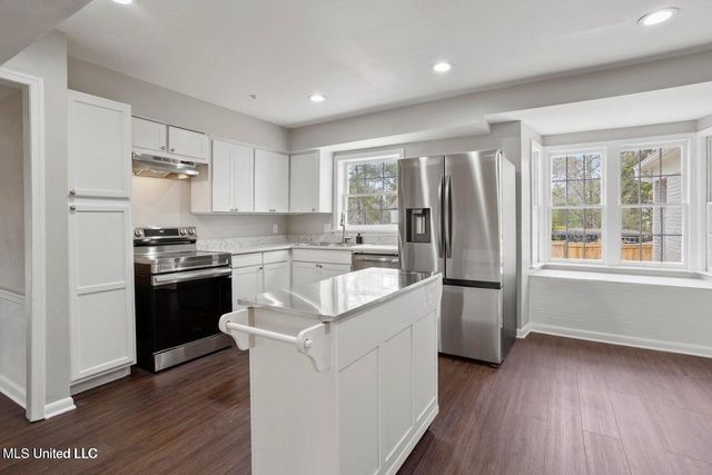 2040 Brecon Drive, Jackson, MS 39211