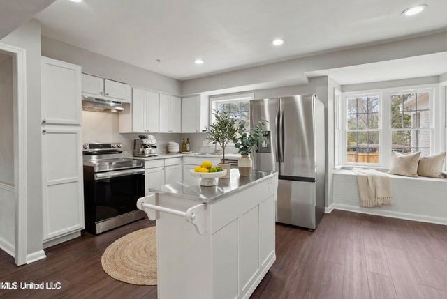 2040 Brecon Drive, Jackson, MS 39211