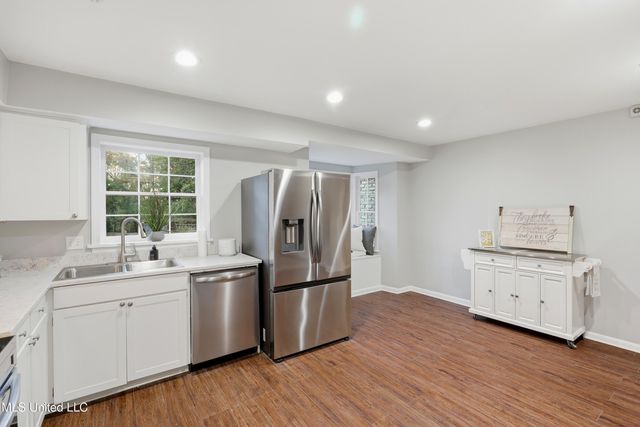 2040 Brecon Drive, Jackson, MS 39211