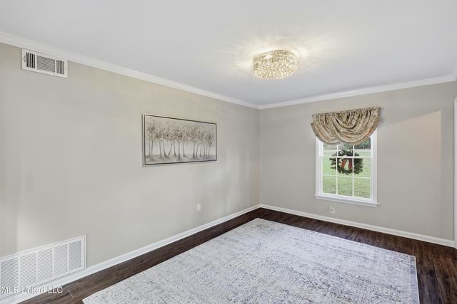 2040 Brecon Drive, Jackson, MS 39211