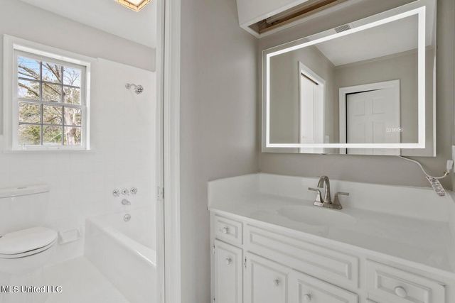 2040 Brecon Drive, Jackson, MS 39211