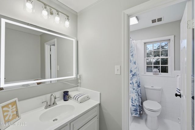 2040 Brecon Drive, Jackson, MS 39211