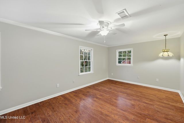 2040 Brecon Drive, Jackson, MS 39211