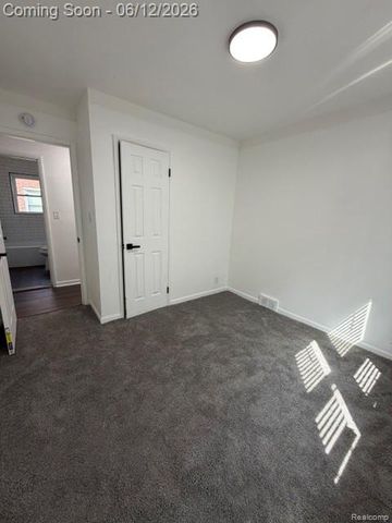 10945 Peerless Street, Detroit, MI 48224