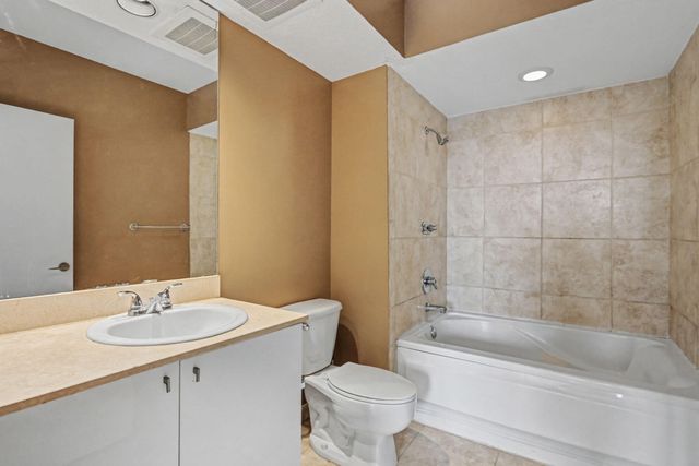 1551 N Flagler Drive 1514, West Palm Beach, FL 33401