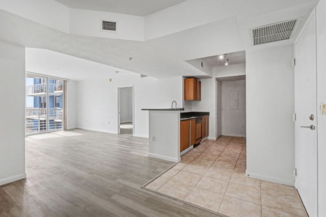 1551 N Flagler Drive 1514, West Palm Beach, FL 33401