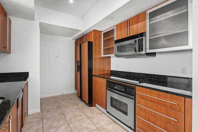 1551 N Flagler Drive 1514, West Palm Beach, FL 33401