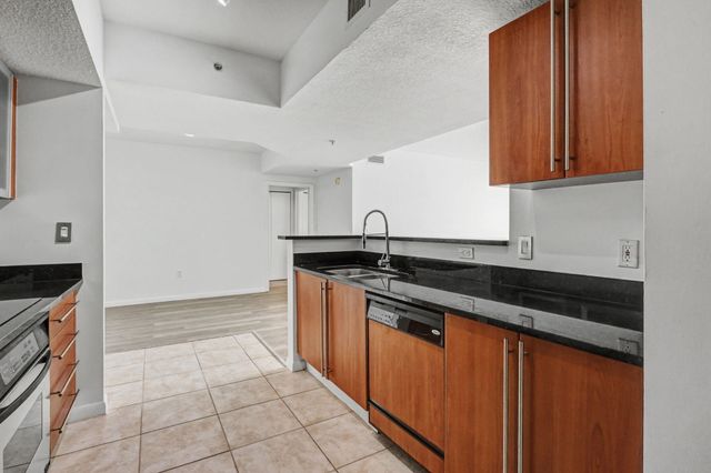 1551 N Flagler Drive 1514, West Palm Beach, FL 33401