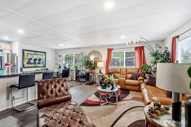 5532 Mountain Greens Lane SE, Lacey, WA 98503