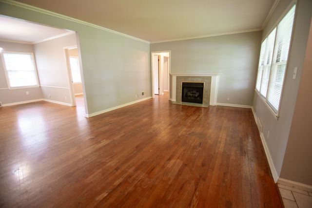 2046 N Payne Ave, Wichita, KS 67203