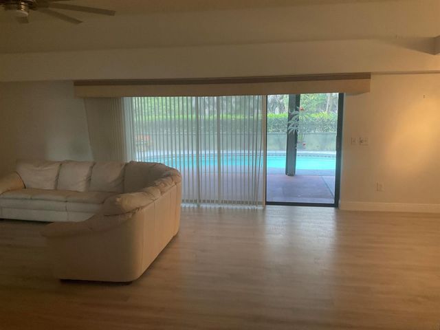 1250 SW Cedar Cove 1250, Port St. Lucie, FL 34986