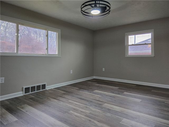 3216 Brodhead Road, Center Twp, PA 15001