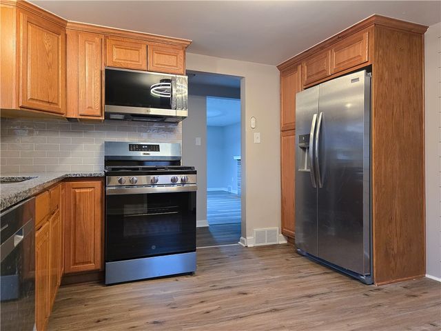 3216 Brodhead Road, Center Twp, PA 15001