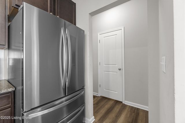 242 Magnolia Dr, Shepherdsville, KY 40165