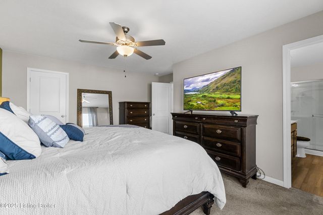 242 Magnolia Dr, Shepherdsville, KY 40165