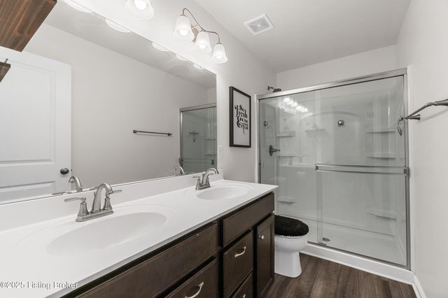 242 Magnolia Dr, Shepherdsville, KY 40165