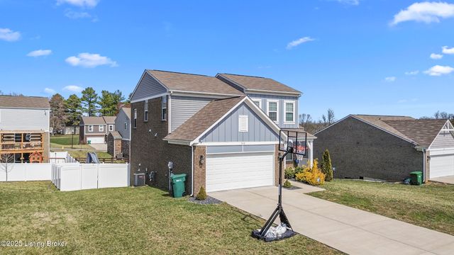 242 Magnolia Dr, Shepherdsville, KY 40165