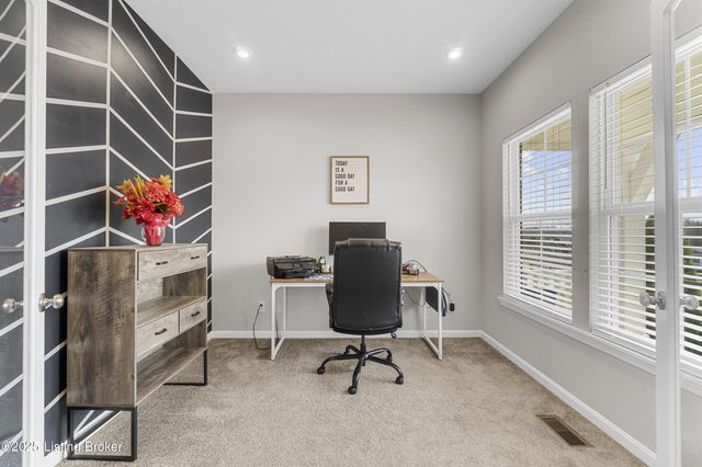 242 Magnolia Dr, Shepherdsville, KY 40165