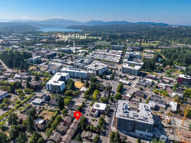 8063 165th Lane NE, Redmond, WA 98052