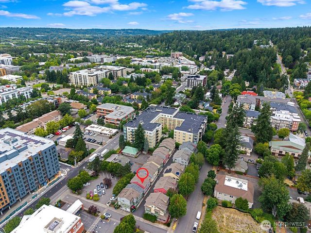 8063 165th Lane NE, Redmond, WA 98052