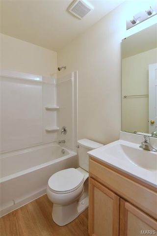 601 Fence Row Drive, Wentzville, MO 63385