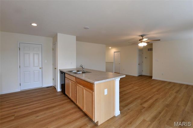 601 Fence Row Drive, Wentzville, MO 63385