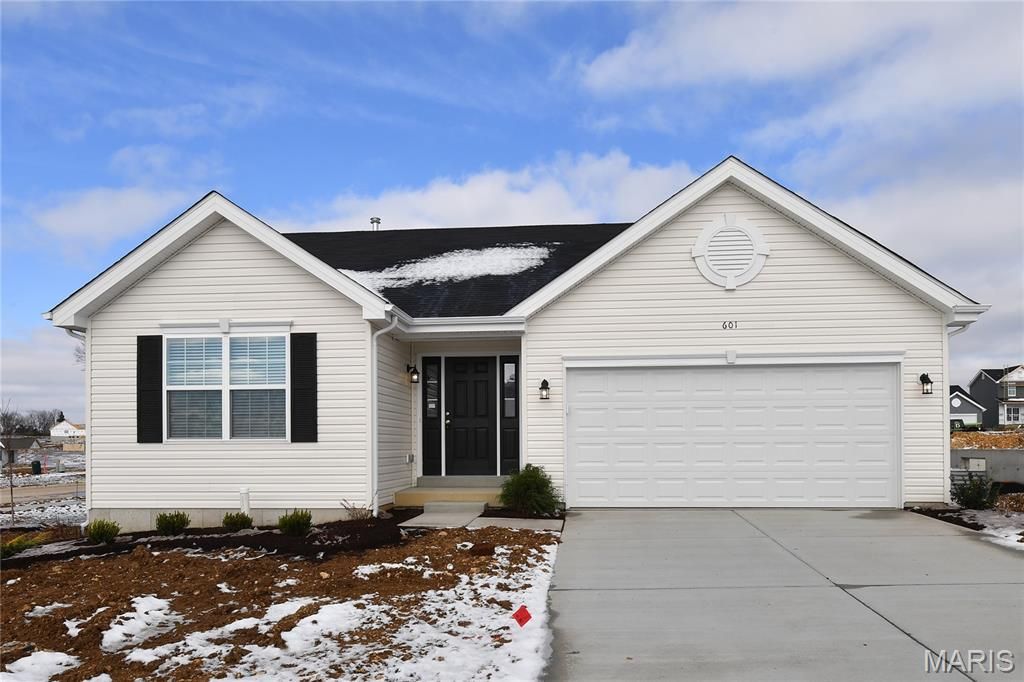 601 Fence Row Drive, Wentzville, MO 63385