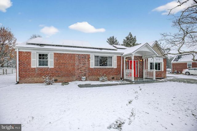 6422 HORSESHOE RD E, Clinton, MD 20735