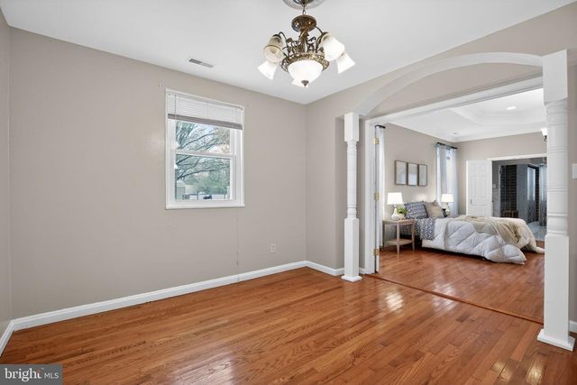 6422 HORSESHOE RD E, Clinton, MD 20735