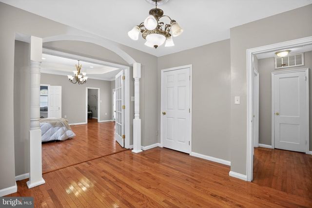 6422 HORSESHOE RD E, Clinton, MD 20735