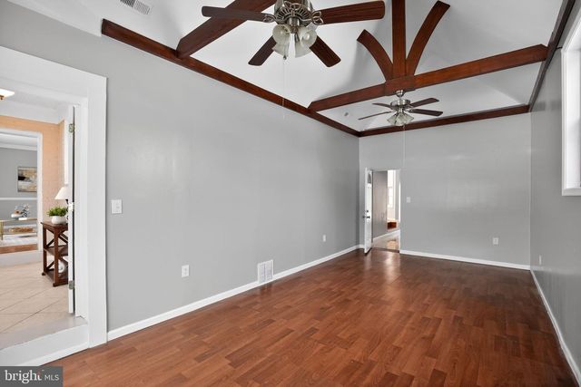 6422 HORSESHOE RD E, Clinton, MD 20735