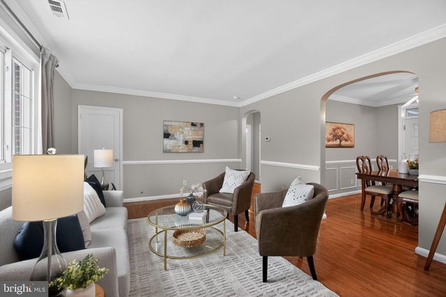 6422 HORSESHOE RD E, Clinton, MD 20735