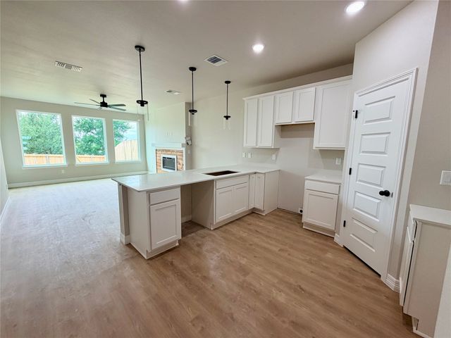 1309 Lone Pine Way, Killeen, TX 76543
