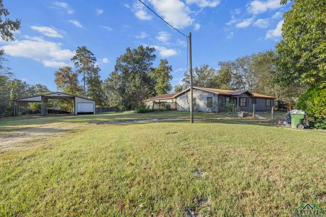 1767 Willow Oak Rd, Gladewater, TX 75647