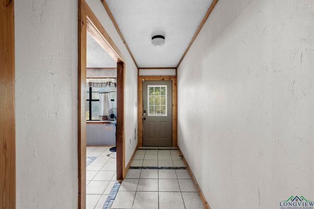 1767 Willow Oak Rd, Gladewater, TX 75647