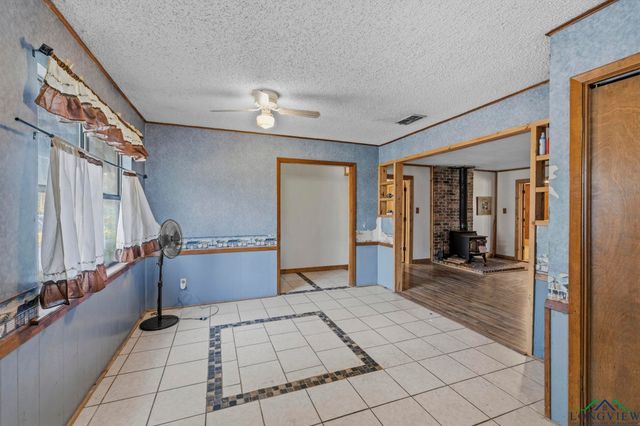 1767 Willow Oak Rd, Gladewater, TX 75647