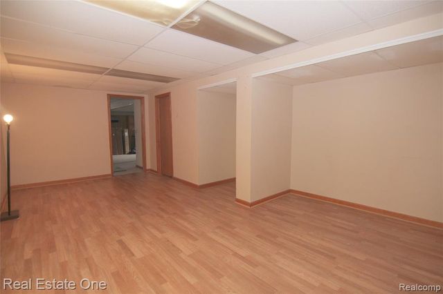 31119 Country Bluff, Farmington Hills, MI 48331