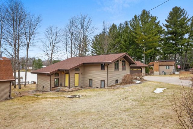 452 Gitchegumee Drive, Buckley, MI 49620