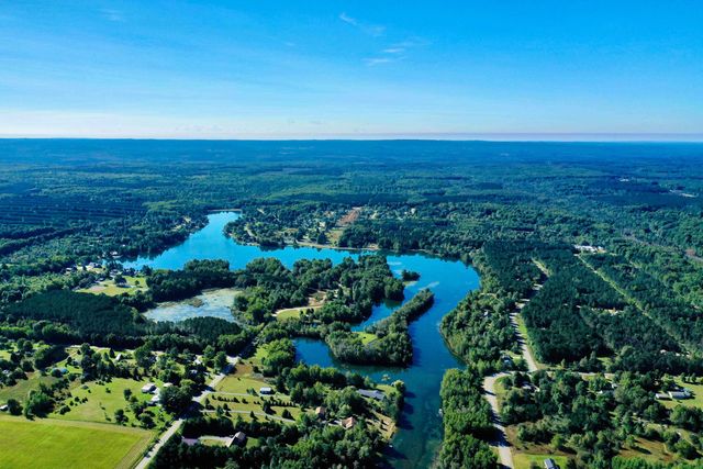 452 Gitchegumee Drive, Buckley, MI 49620