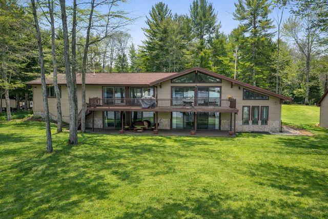 452 Gitchegumee Drive, Buckley, MI 49620