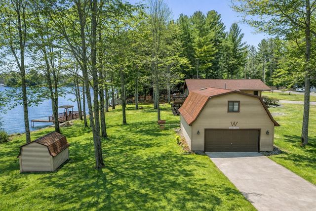 452 Gitchegumee Drive, Buckley, MI 49620