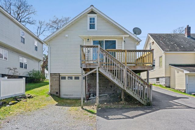 424 Vley Road, Glenville, NY 12302
