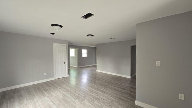 8654 Tilgham Street, Houston, TX 77029