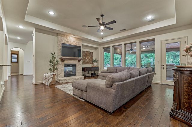 119 Grove Clover Lane, Montgomery, TX 77316