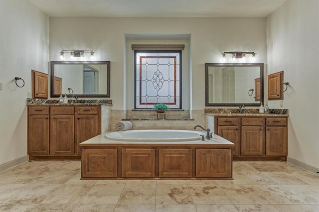 119 Grove Clover Lane, Montgomery, TX 77316