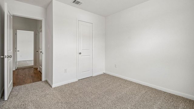 275 Mustang Lake CIR, Buda, TX 78610