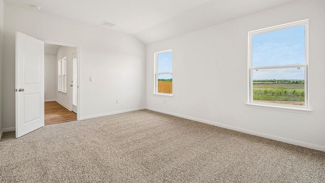 275 Mustang Lake CIR, Buda, TX 78610