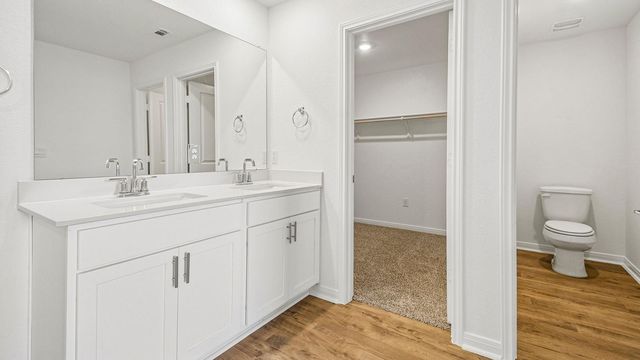 275 Mustang Lake CIR, Buda, TX 78610